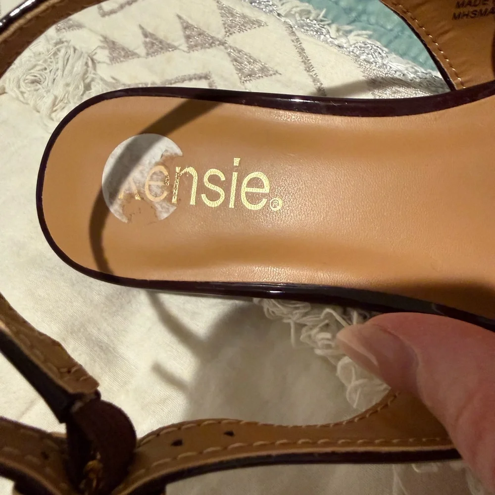 Kensie Burgundy Patent Pointed Slingback Flats with Buckle